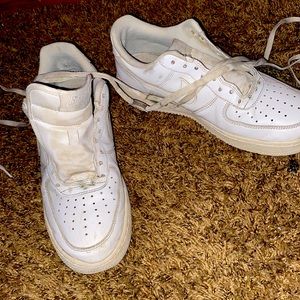 Nike Air Force 1’s size 8 white